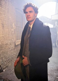 Tom Bateman