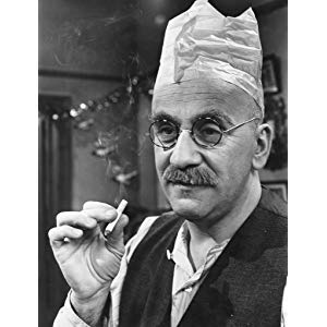 Warren Mitchell